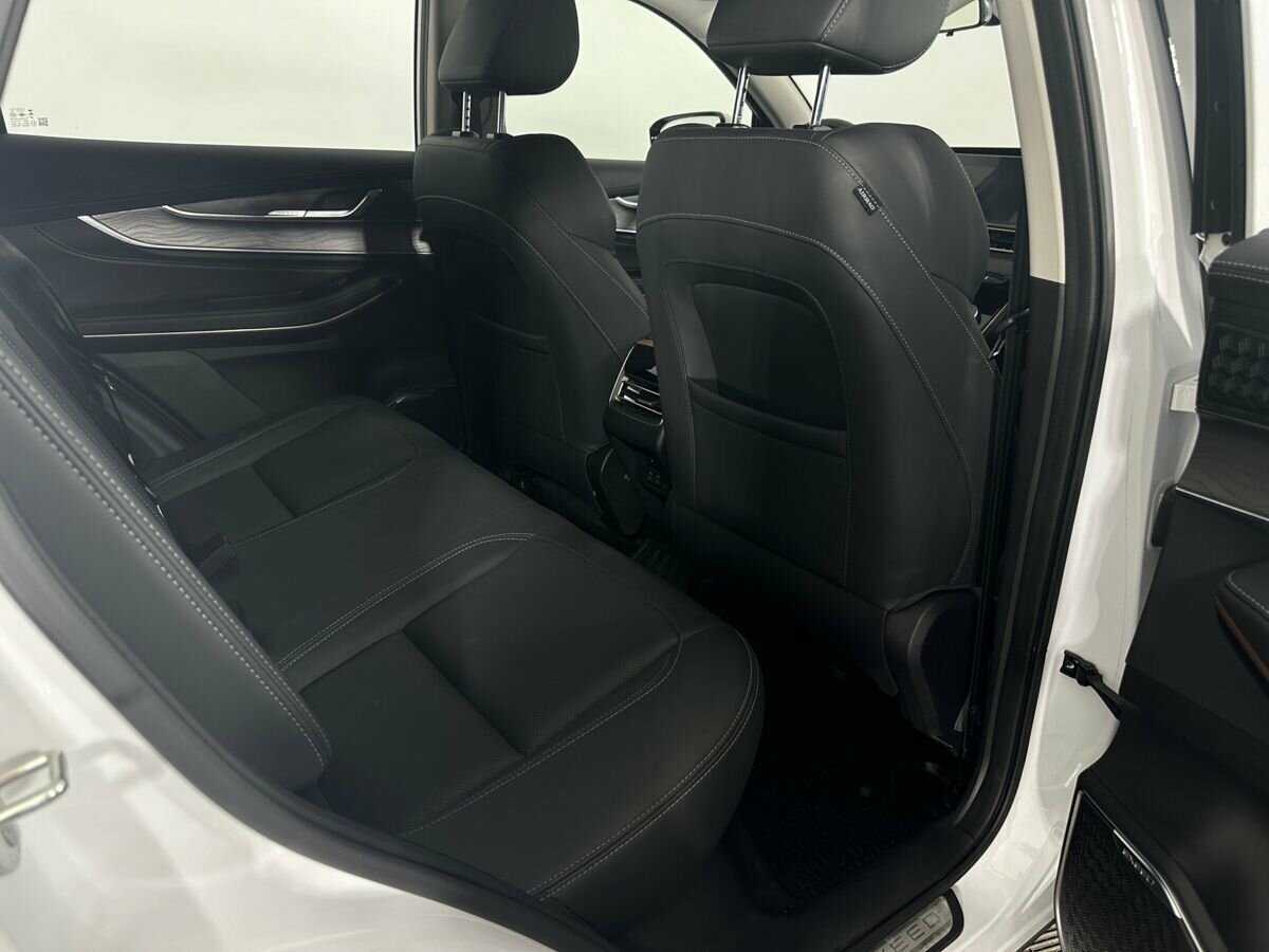 Купить EXEED LX, 2023, 8 881 км, фото №16