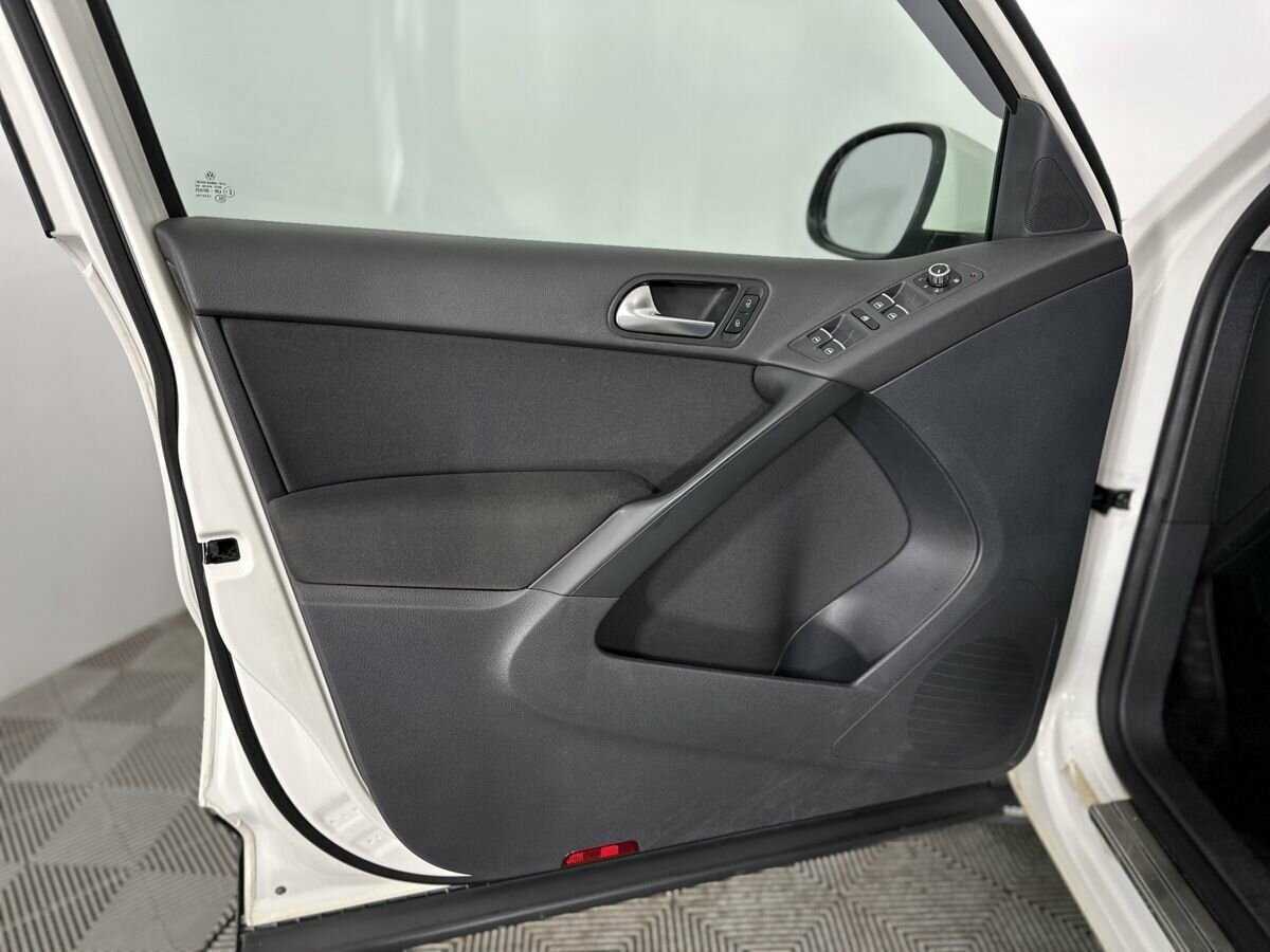 Купить Volkswagen Tiguan, 2011, 288 000 км, фото №8