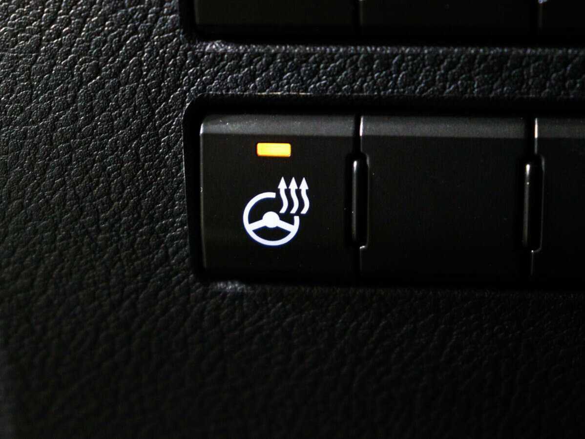 Купить Lexus NX 200, 2018, 75 486 км, фото №25