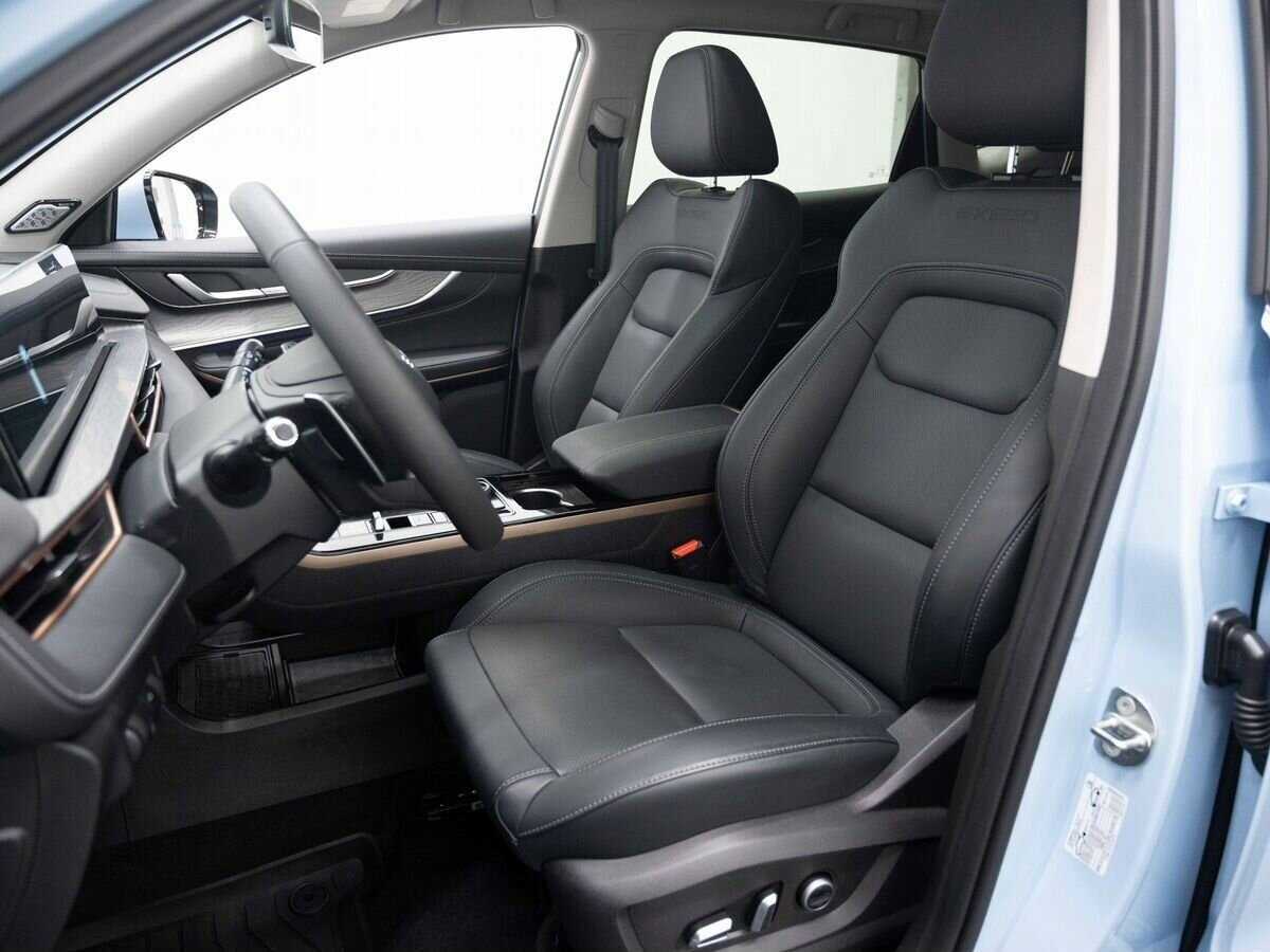 Купить EXEED LX, 2023, 2 571 км, фото №8