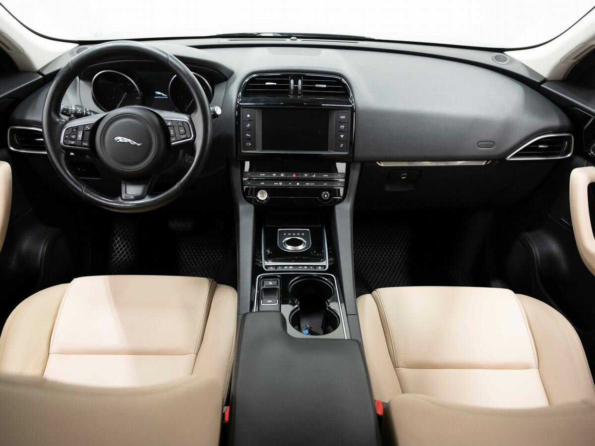 Купить Jaguar F-Pace, 2017, 122 121 км, фото №11