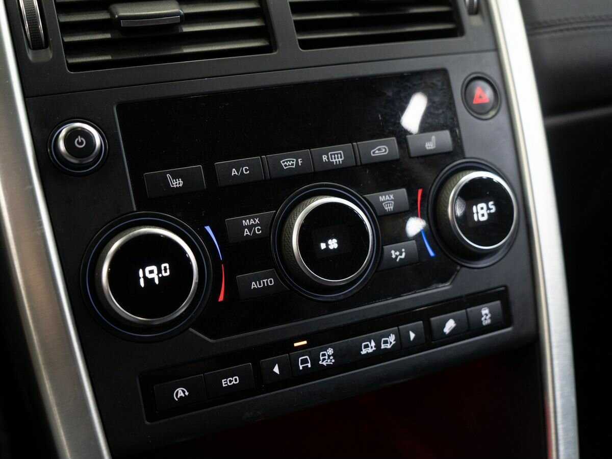 Купить Land Rover Discovery Sport, 2017, 143 338 км, фото №14