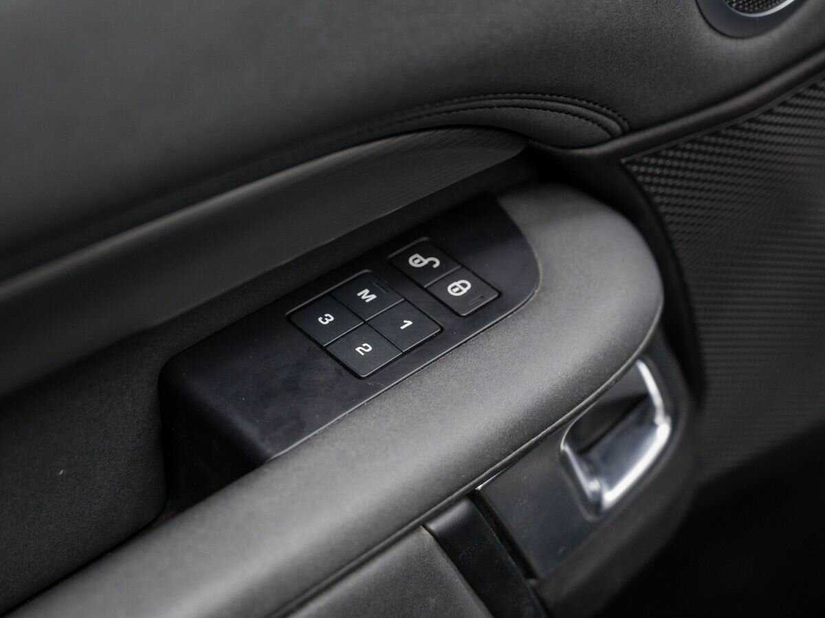 Купить Land Rover Discovery, 2017, 150 000 км, фото №16