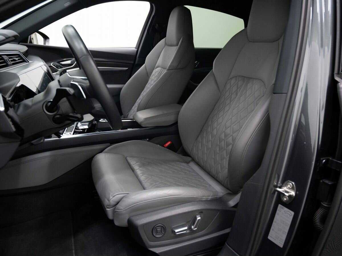 Купить Audi e-tron 50, 2020, 16 550 км, фото №8