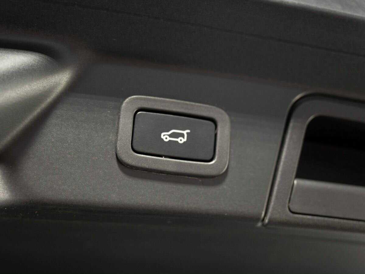 Купить Land Rover Range Rover Velar, 2019, 39 777 км, фото №24