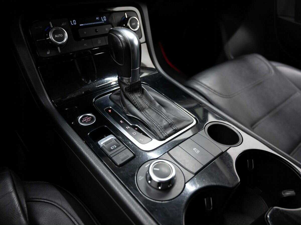 Купить Volkswagen Touareg, 2010, 245 274 км, фото №25