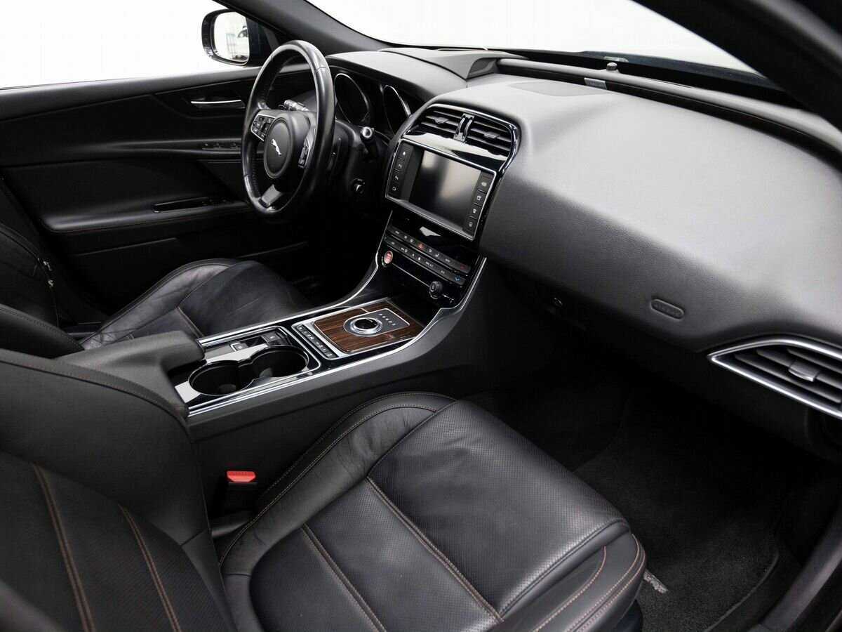 Купить Jaguar XE, 2016, 291 920 км, фото №11