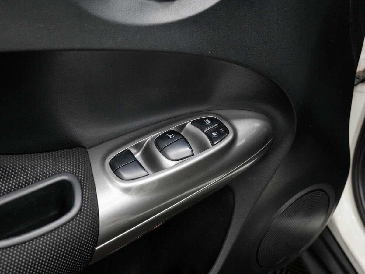 Купить Nissan Juke, 2011, 205 000 км, фото №16