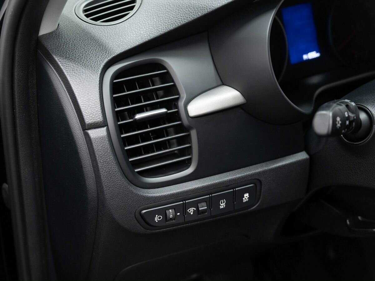 Купить Kia Rio X-Line, 2018, 141 525 км, фото №18