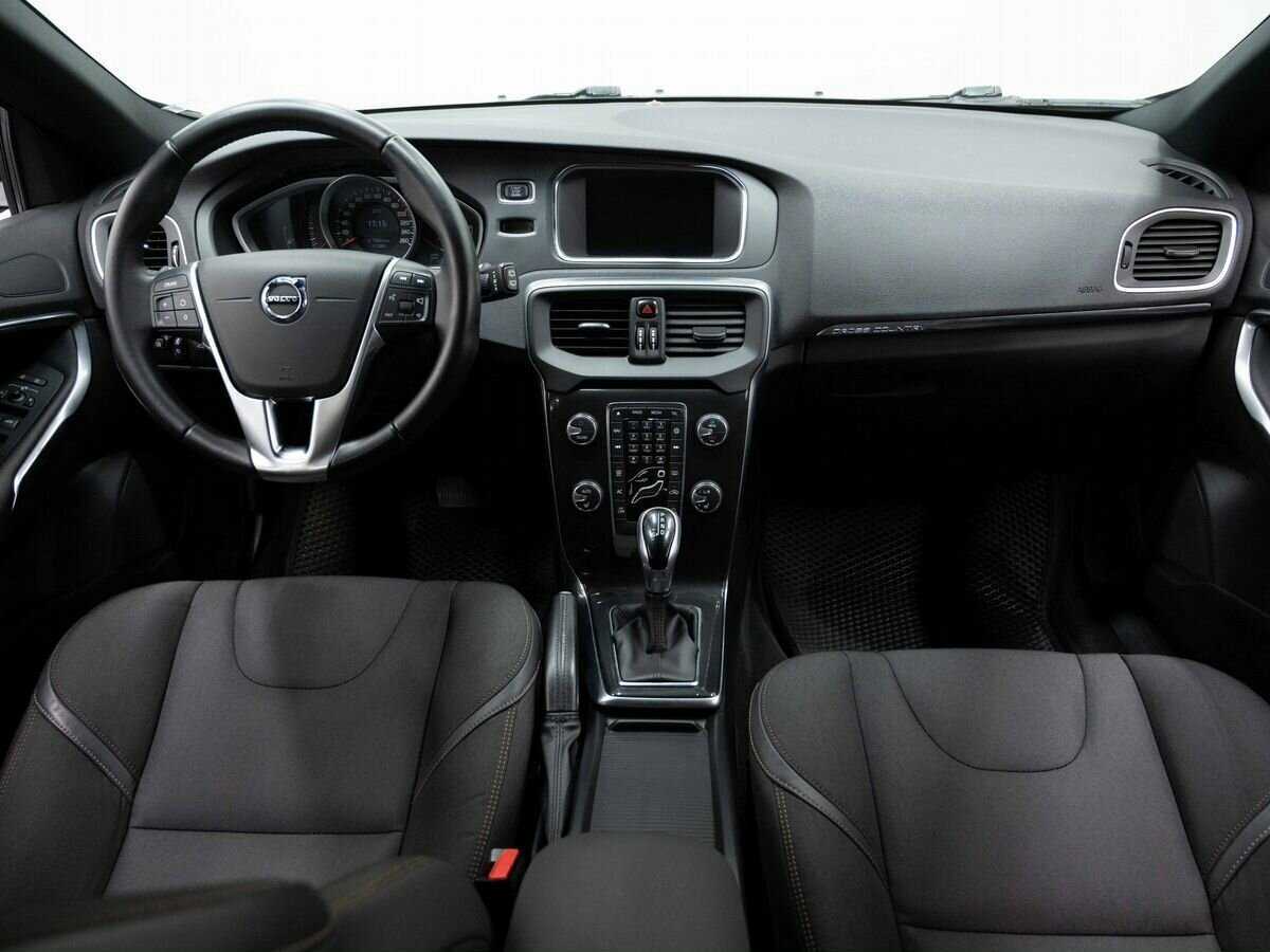 Купить Volvo V40 Cross Country, 2017, 117 000 км, фото №13