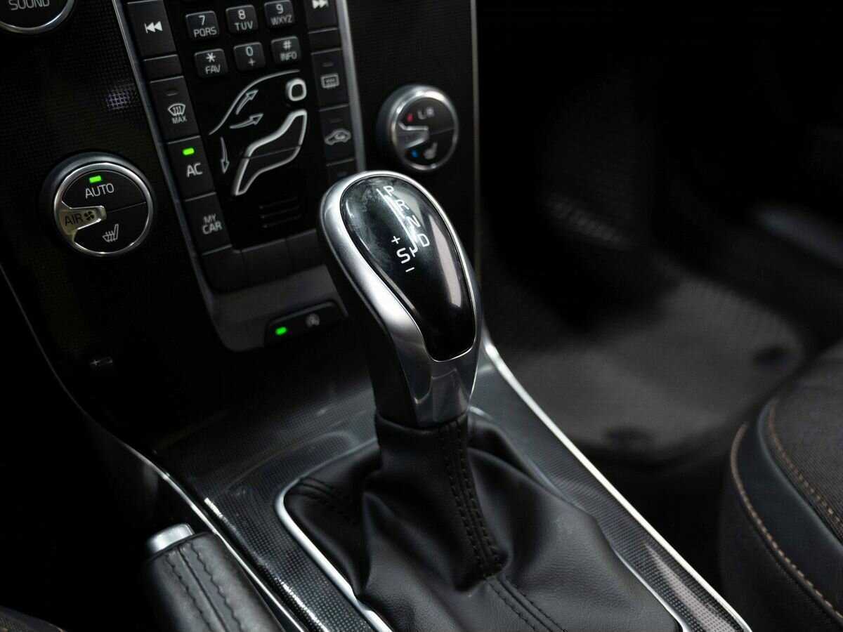 Купить Volvo V40 Cross Country, 2017, 117 000 км, фото №18