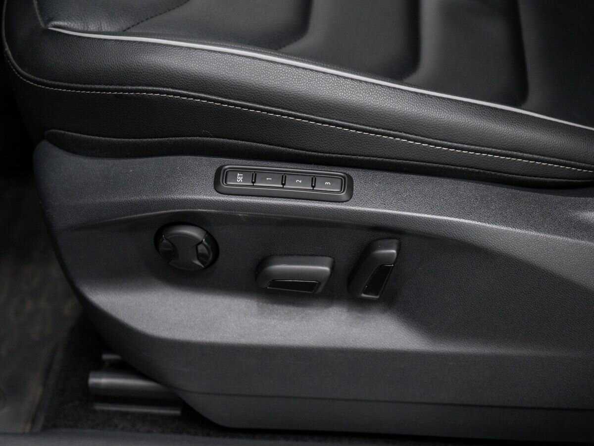 Купить Volkswagen Tiguan, 2022, 60 636 км, фото №17