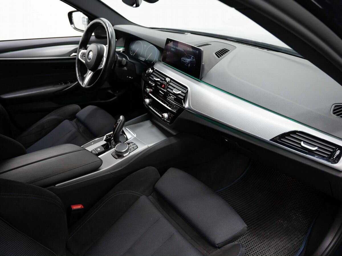 Купить BMW 5 серии 530i xDrive, 2018, 99 520 км, фото №11