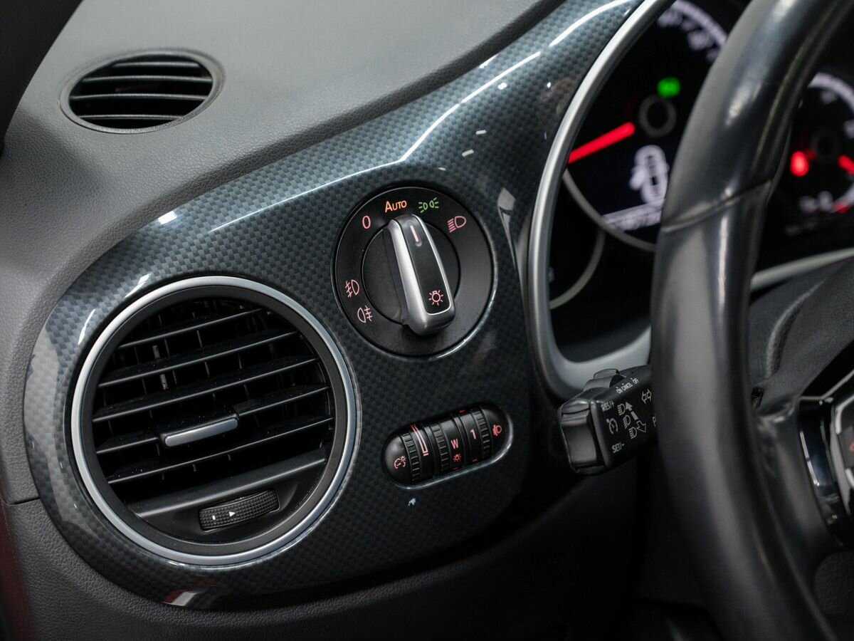 Купить Volkswagen Beetle, 2014, 196 790 км, фото №16