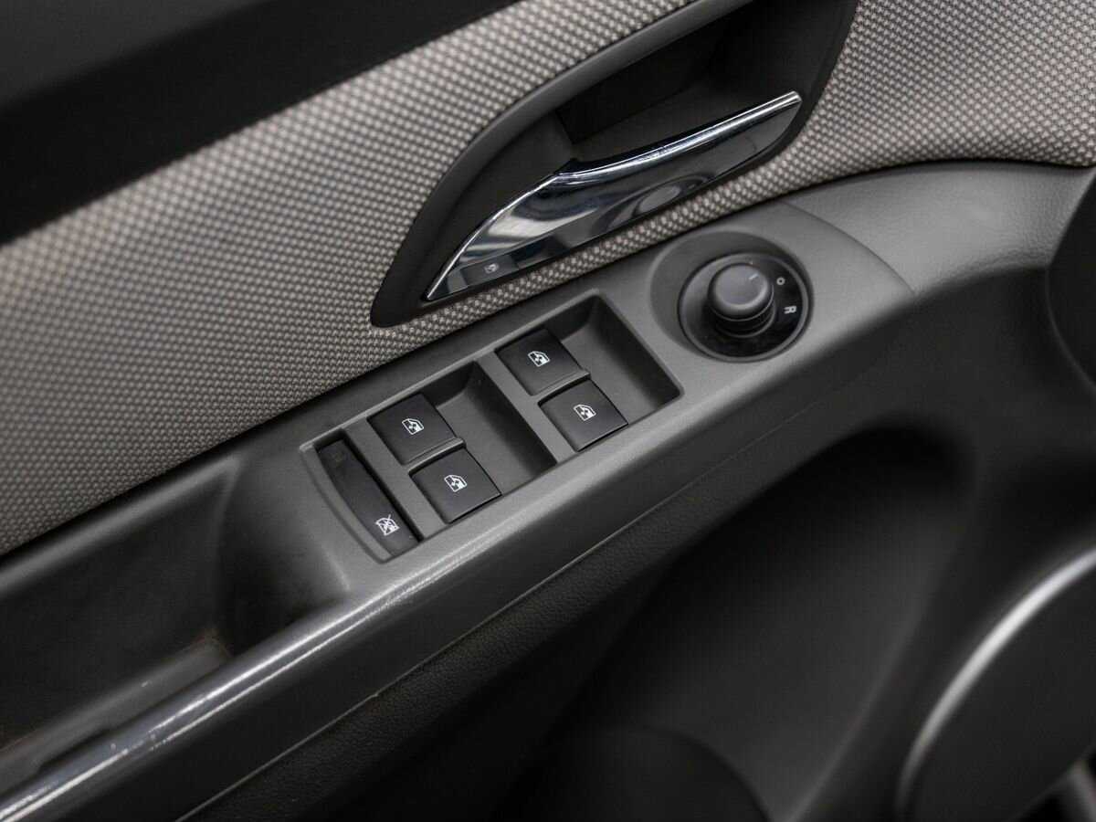 Купить Chevrolet Cruze, 2009, 140 000 км, фото №15