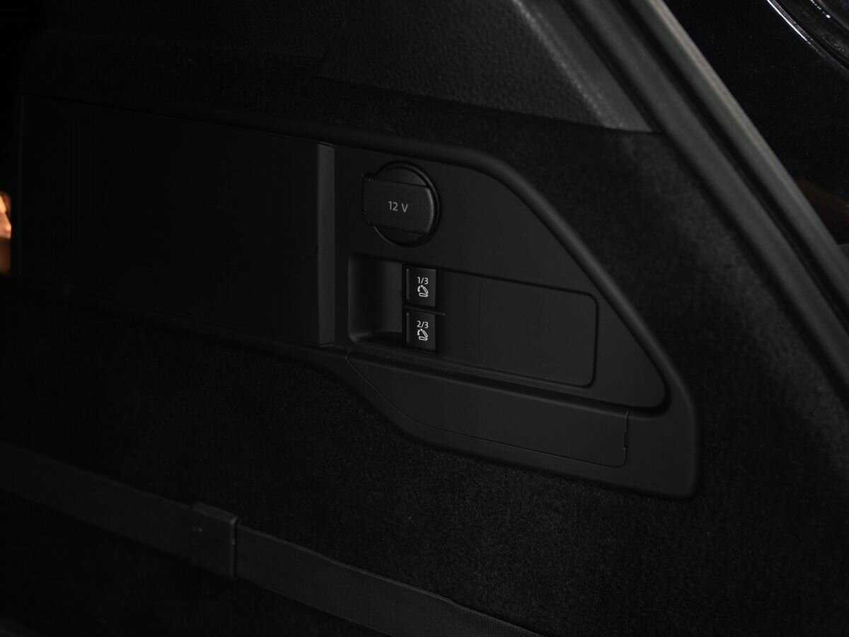 Купить Volkswagen Touareg, 2016, 151 040 км, фото №23