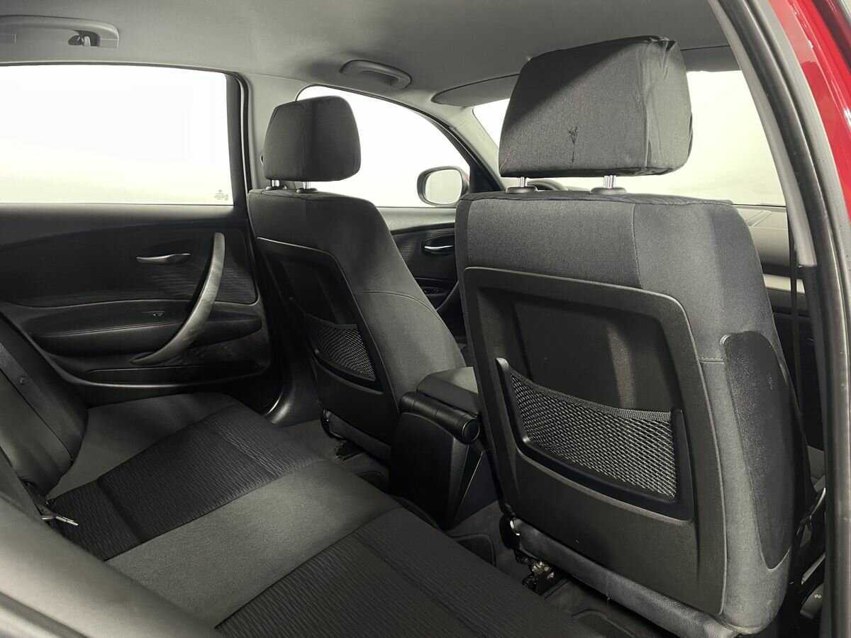 Купить BMW 1 серии 116i, 2010, 204 938 км, фото №15