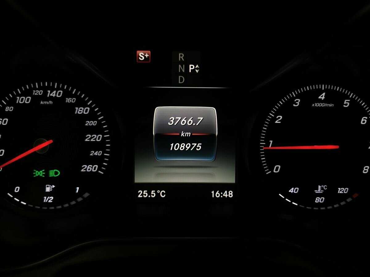 Купить Mercedes-Benz C-Класс 180, 2015, 108 112 км, фото №16