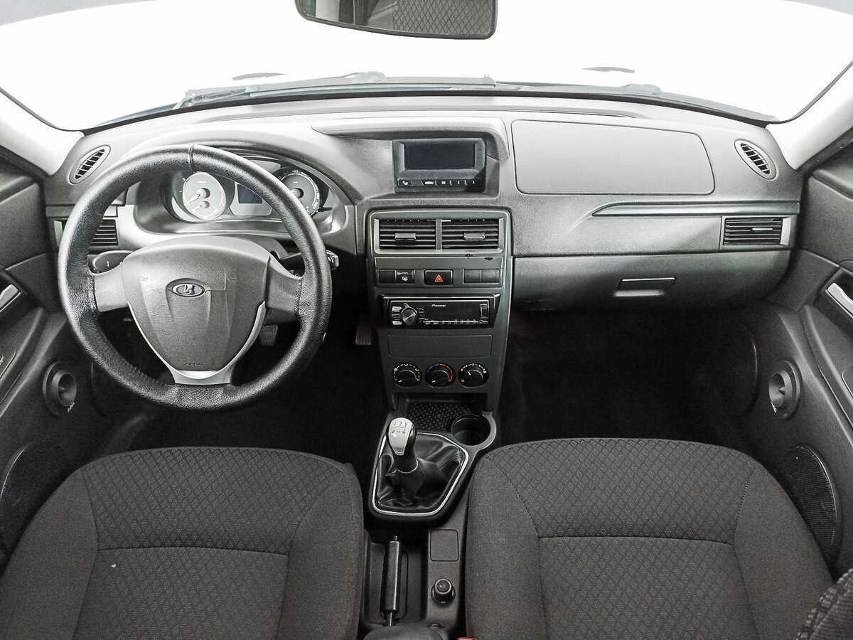 Купить Lada (ВАЗ) Priora, 2015, 273 146 км, фото №11