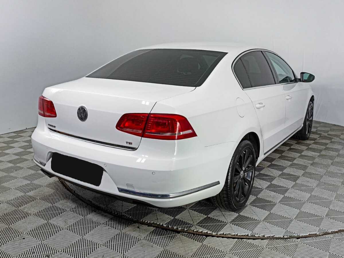 Купить Volkswagen Passat, 2011, 299 233 км, фото №5