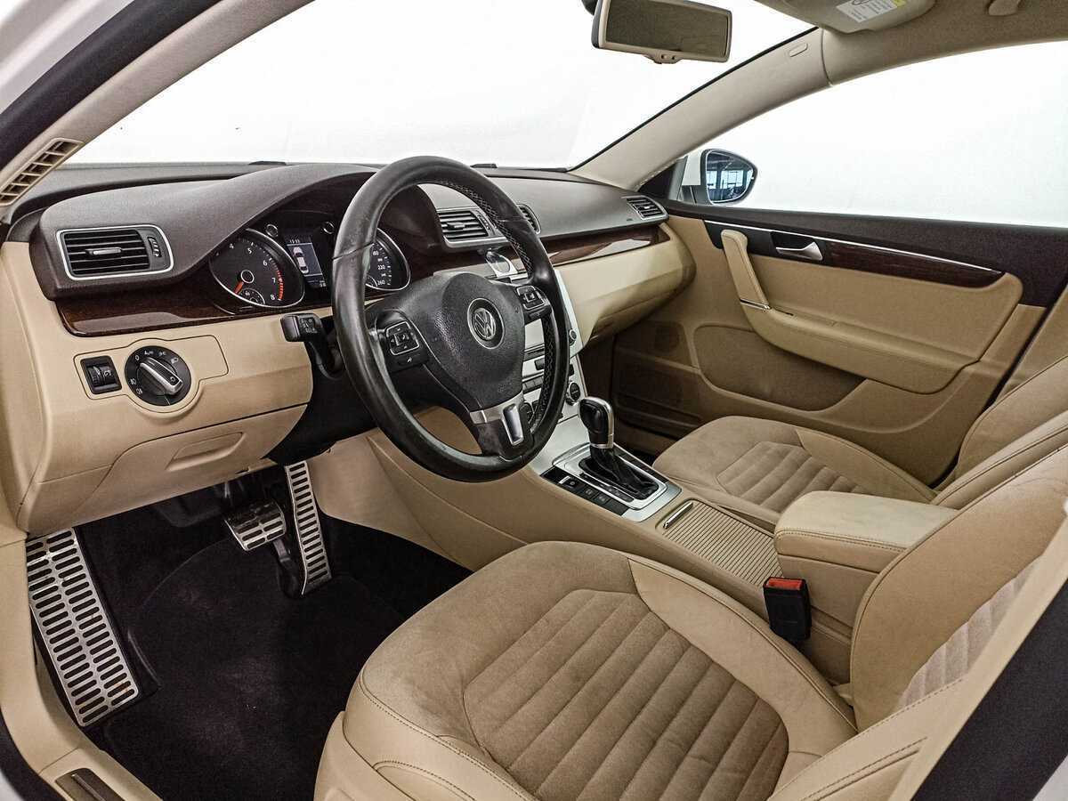 Купить Volkswagen Passat, 2011, 299 233 км, фото №14