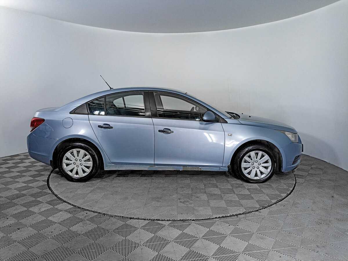 Купить Chevrolet Cruze, 2010, 258 937 км, фото №4