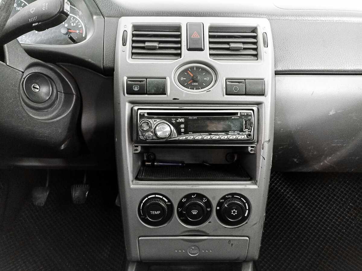 Купить Lada (ВАЗ) Priora, 2009, 327 001 км, фото №13