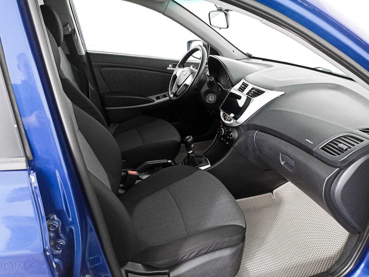 Купить Hyundai Solaris, 2011, 186 396 км, фото №9