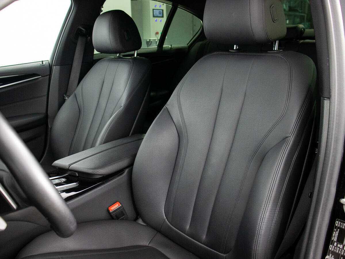 Купить BMW 5 серии 520d xDrive, 2017, 79 900 км, фото №11