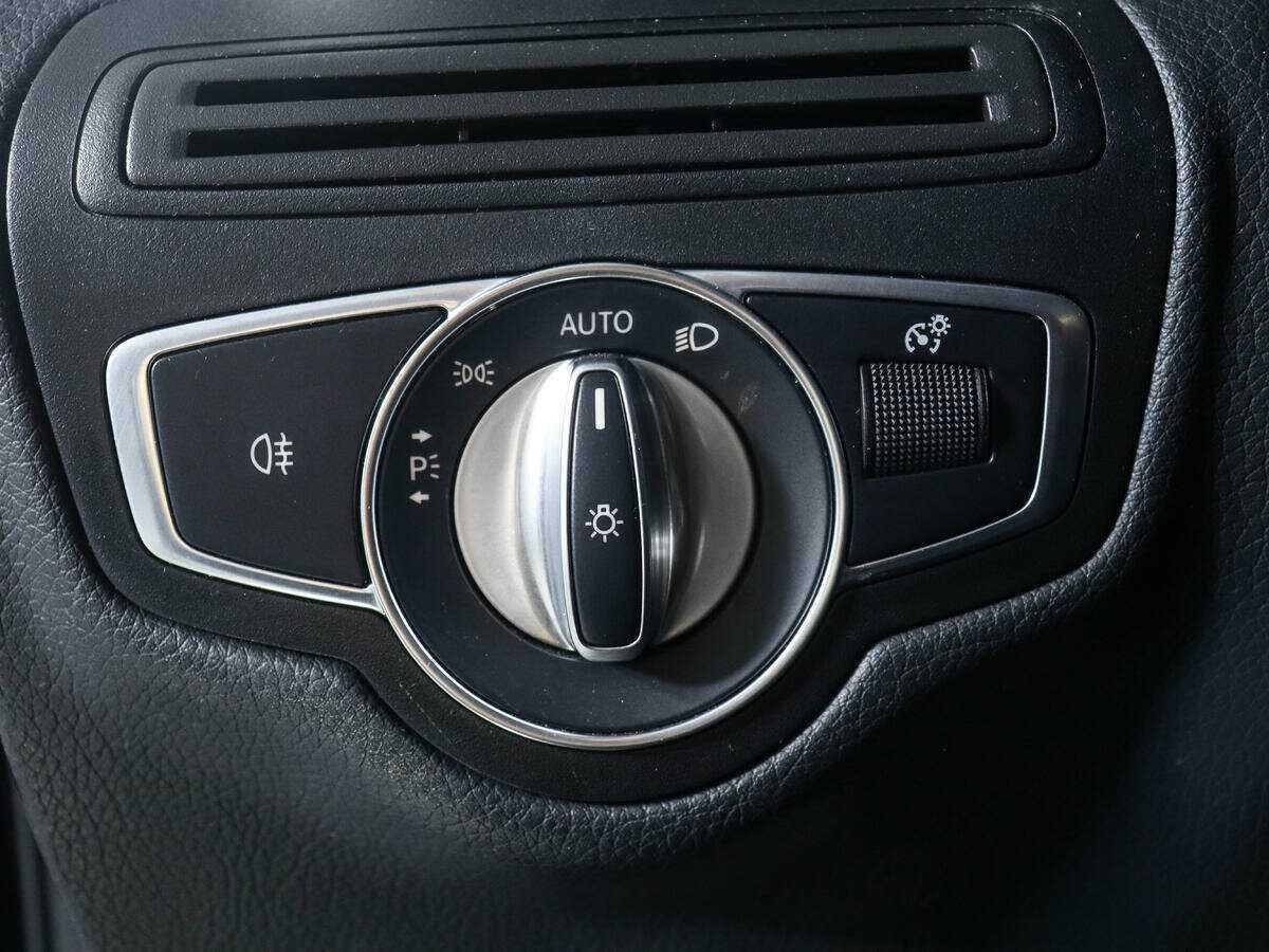 Купить Mercedes-Benz GLC 200, 2021, 41 525 км, фото №16