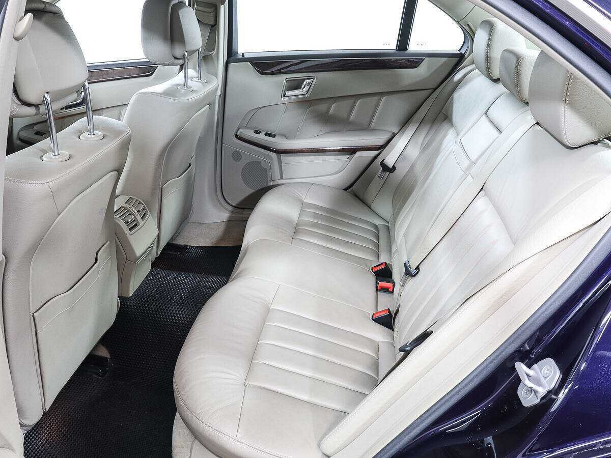 Купить Mercedes-Benz E-Класс 350, 2011, 116 000 км, фото №9