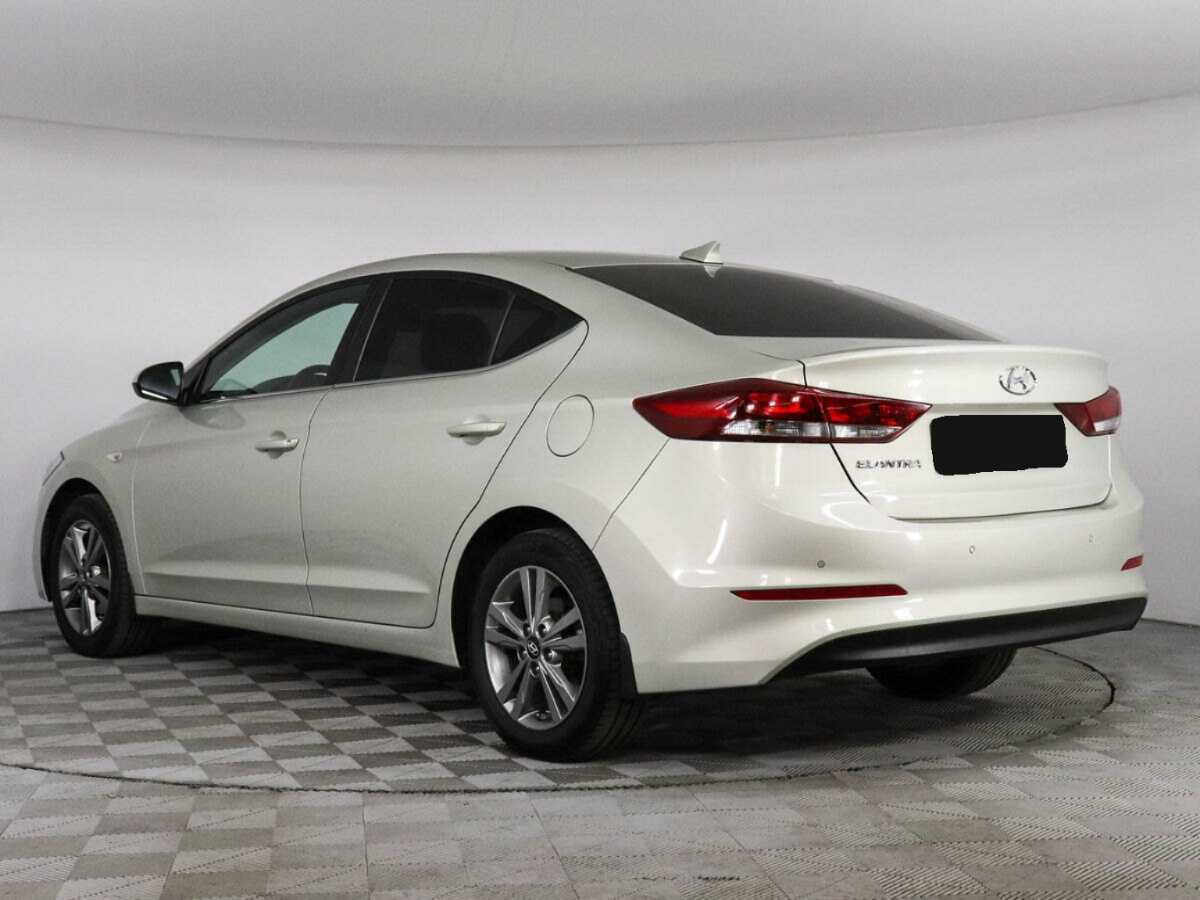 Купить Hyundai Elantra, 2017, 88 315 км, фото №7