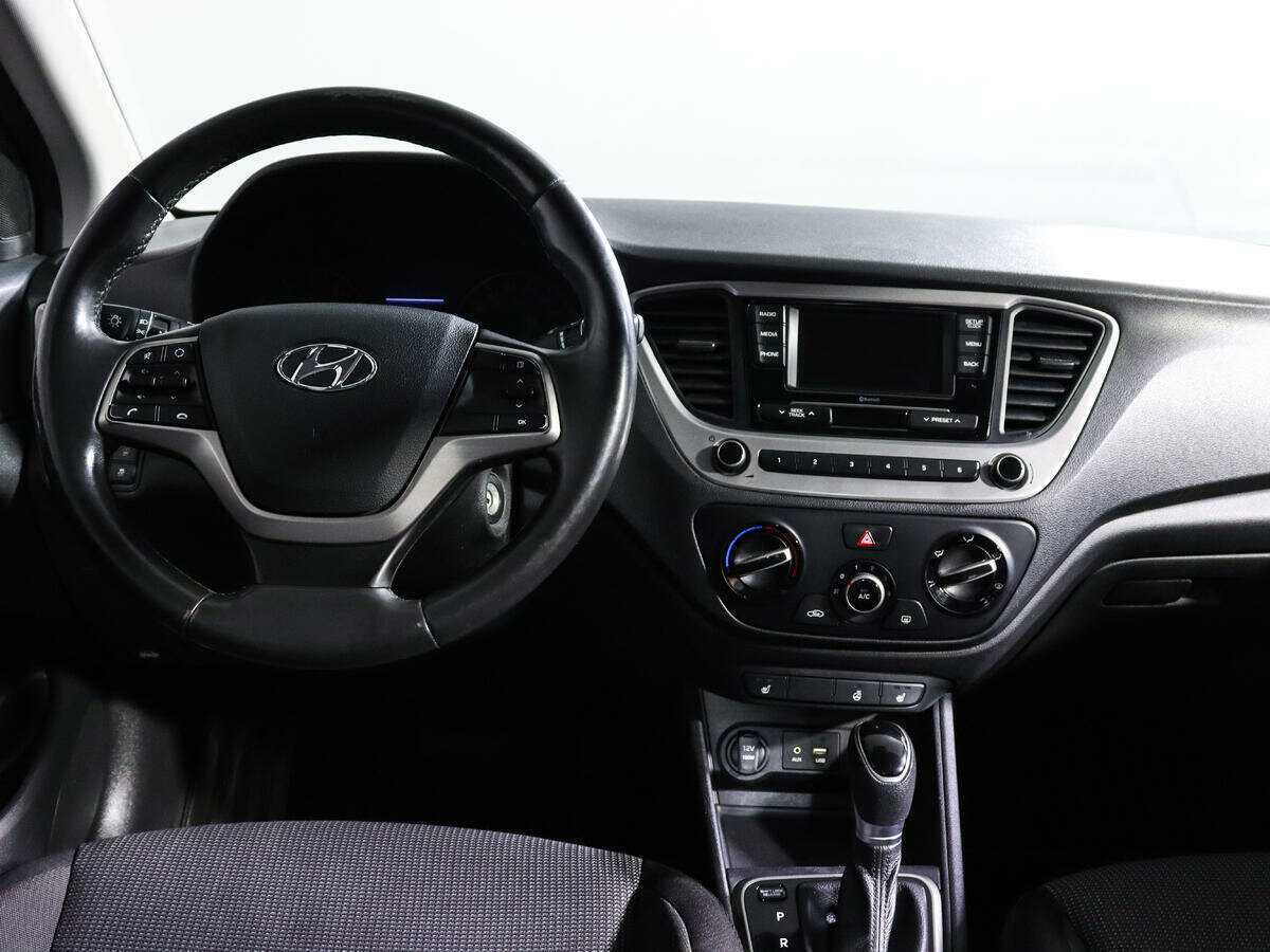 Купить Hyundai Solaris, 2018, 112 200 км, фото №10