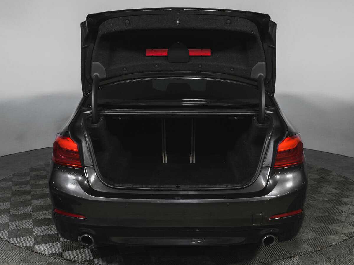 Купить BMW 5 серии 530i xDrive, 2017, 110 000 км, фото №17