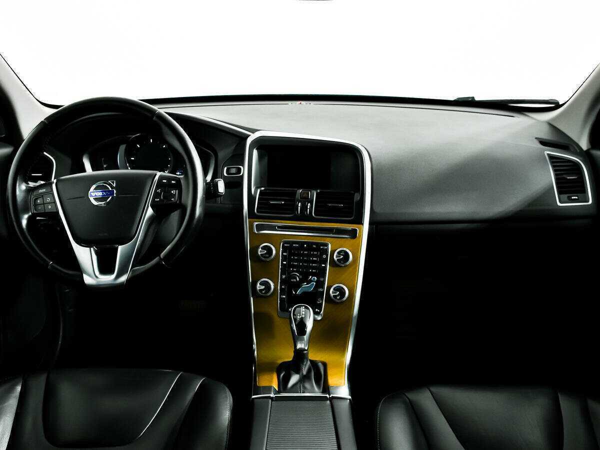 Купить Volvo XC60, 2016, 127 602 км, фото №9