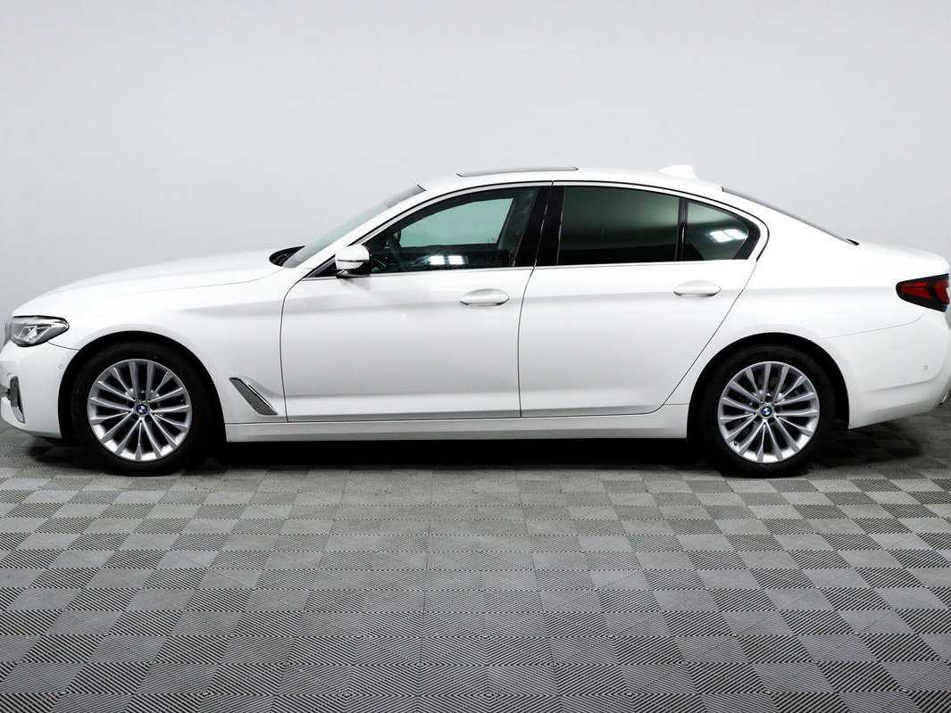 Купить BMW 5 серии 520i, 2022, 17 000 км, фото №8