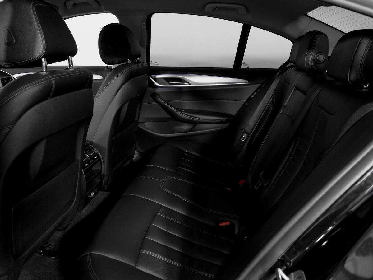 Купить BMW 5 серии 520d xDrive, 2018, 123 100 км, фото №10