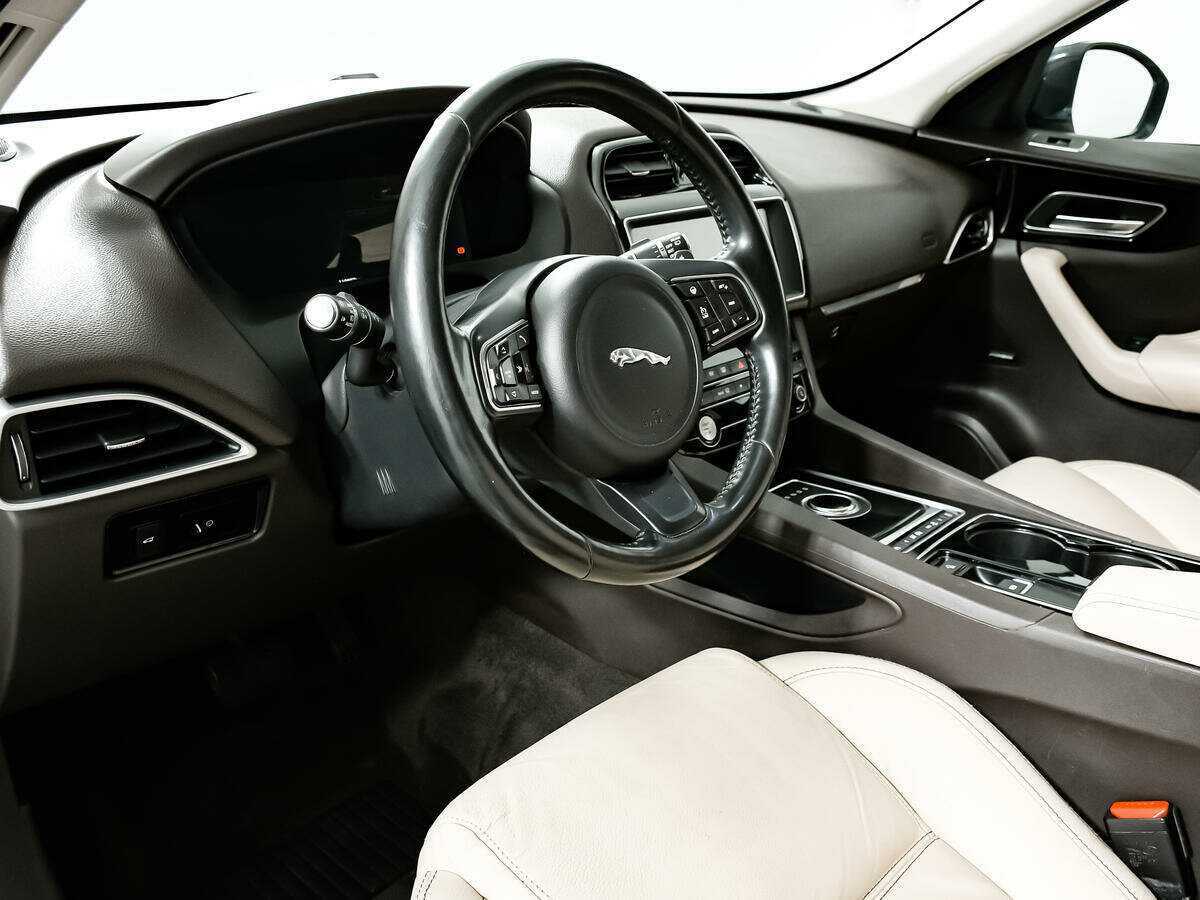 Купить Jaguar F-Pace, 2016, 110 895 км, фото №13