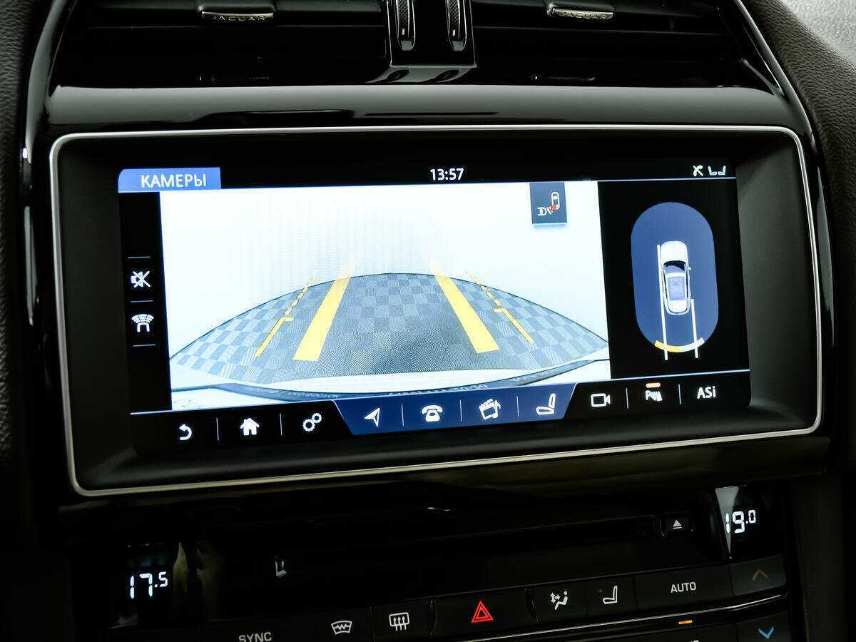 Купить Jaguar F-Pace, 2016, 110 895 км, фото №16