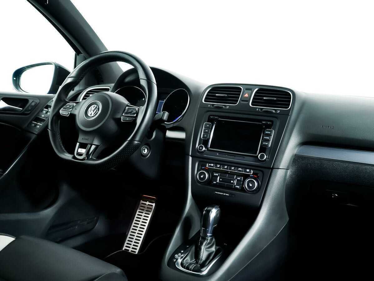Купить Volkswagen Golf R, 2012, 83 325 км, фото №9