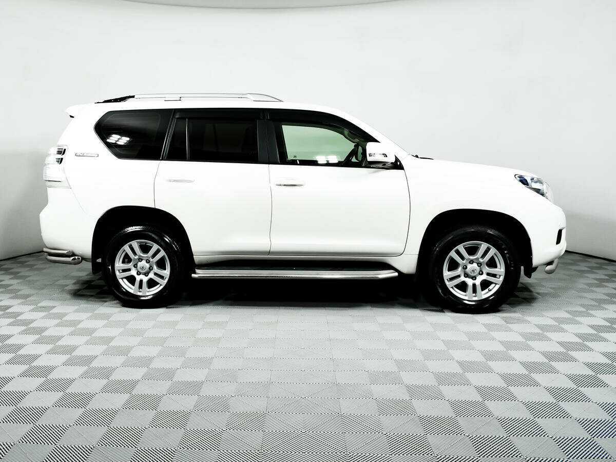 Купить Toyota Land Cruiser Prado, 2011, 137 470 км, фото №4