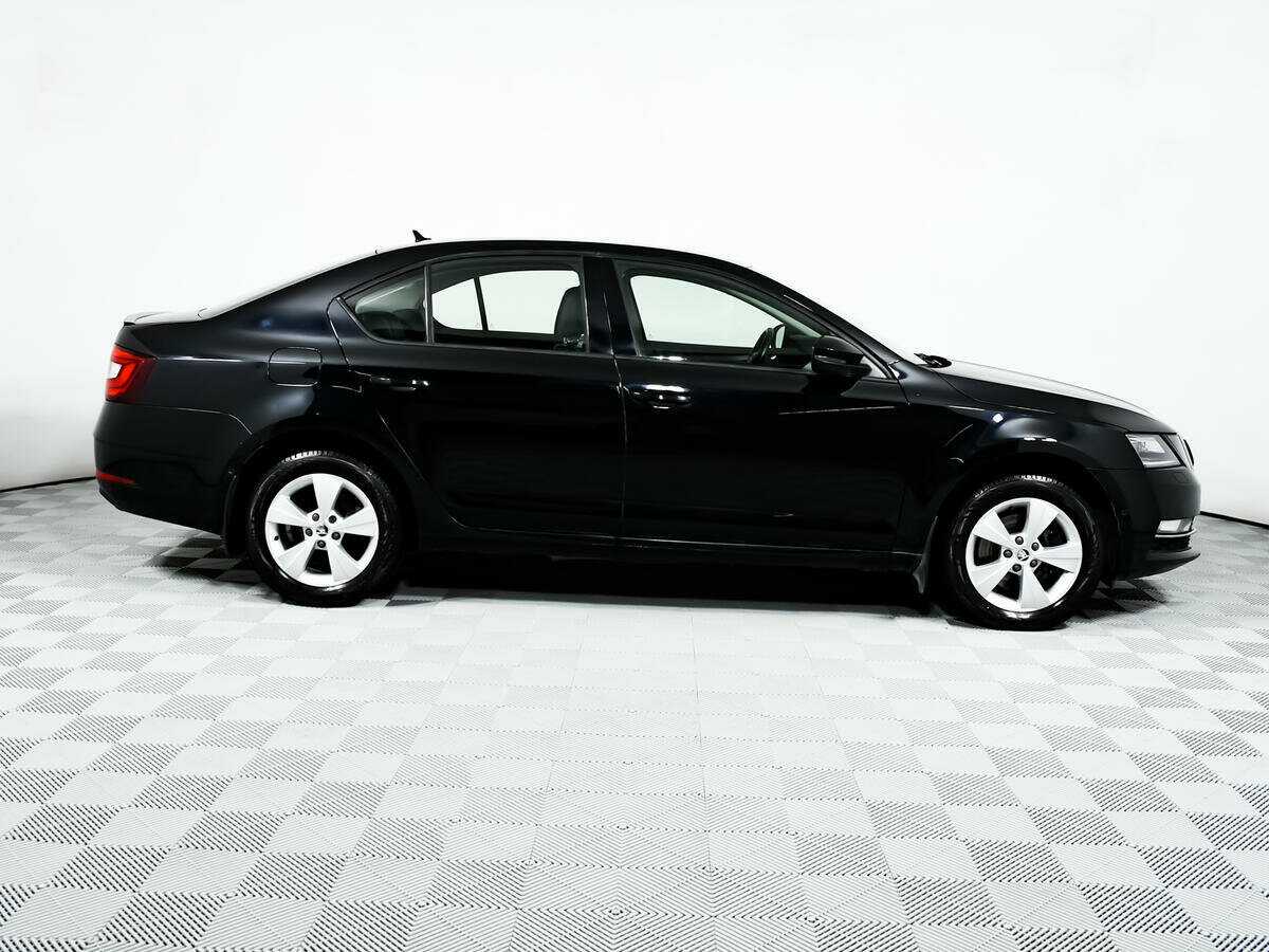 Купить Skoda Octavia, 2017, 263 229 км, фото №4
