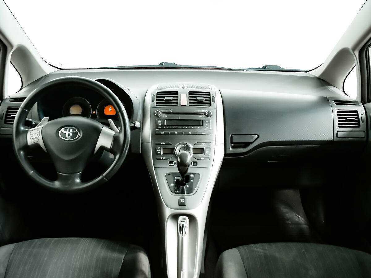 Купить Toyota Auris, 2008, 305 404 км, фото №10