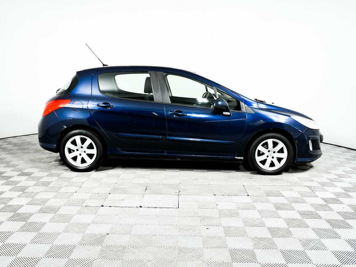 Купить Peugeot 308, 2010, 141 245 км, фото №4