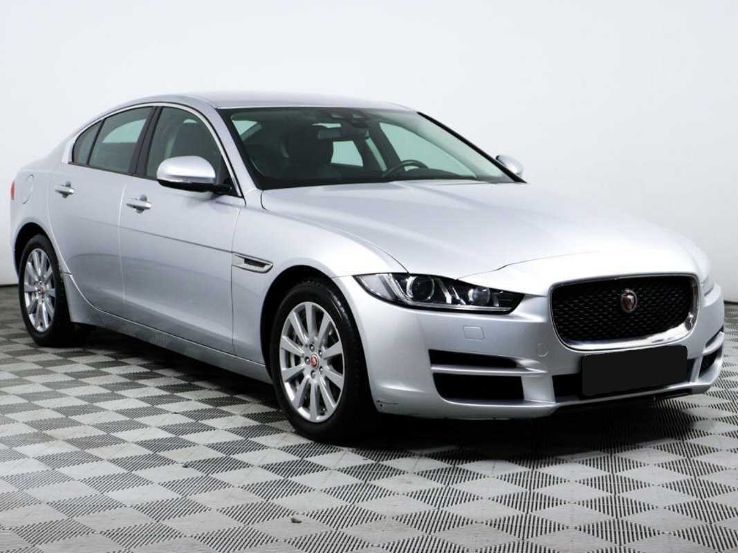 Jaguar XE