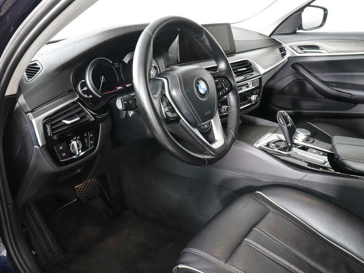 Купить BMW 5 серии 520d xDrive, 2017, 72 683 км, фото №12