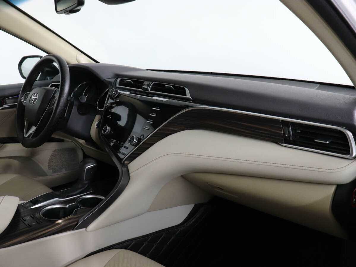 Купить Toyota Camry, 2019, 76 960 км, фото №10