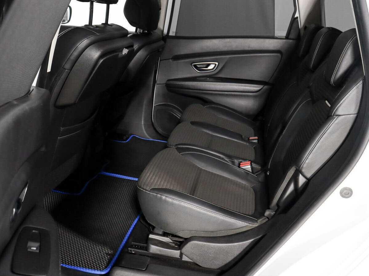 Купить Renault Scenic, 2017, 141 256 км, фото №11