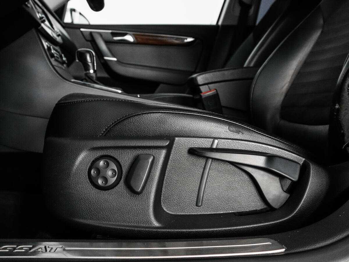 Купить Volkswagen Passat, 2011, 327 402 км, фото №10