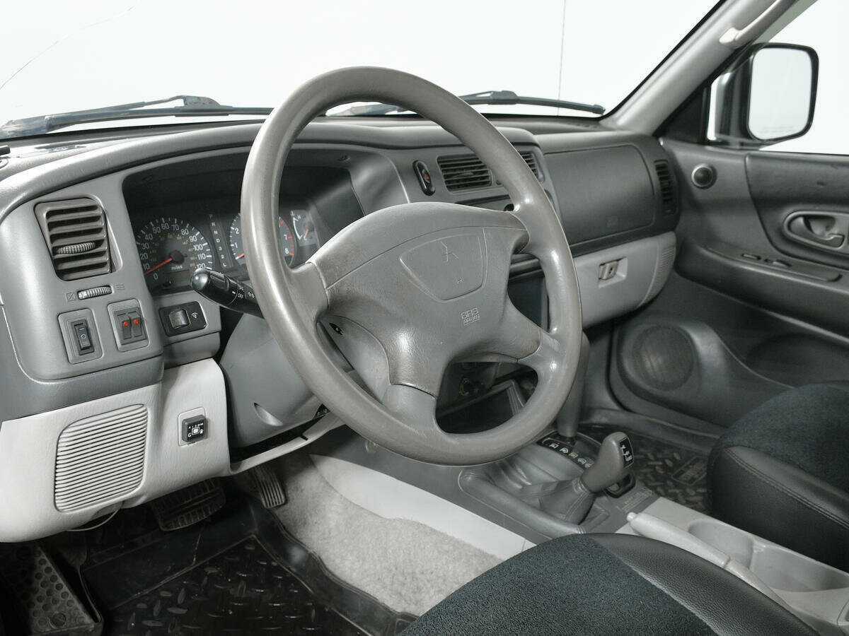 Купить Mitsubishi Montero Sport, 2002, 187 740 км, фото №10